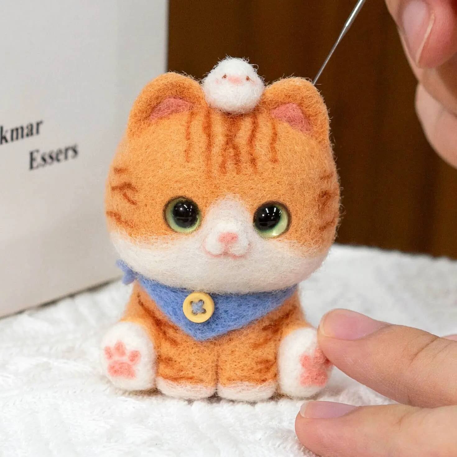 Kawaii Cat Needle Felting Kit - Beginner Wool Craft DIY Starter Set - Image 4
