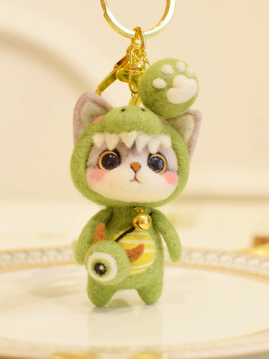 Cute Felt Cat Keychain DIY Kit - Animal Costume Doll