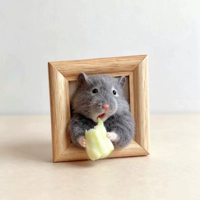 Cute 3D Hamster Photo Frame Needle Felting Kit - DIY Handmade Animal Craft Gift